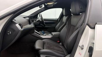 BMW i4 EDRIVE40 M SPORT