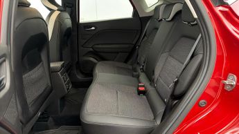 Renault Captur TECHNO E-TECH