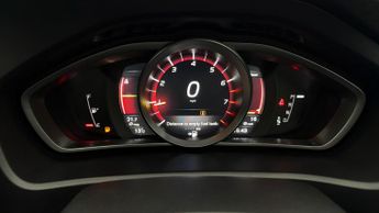Volvo V40 T3 INSCRIPTION EDITION
