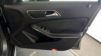 Mercedes-Benz GLA GLA 180 AMG LINE EDITION