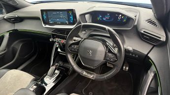 Peugeot E-2008 GT PREMIUM