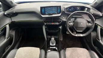 Peugeot E-2008 GT PREMIUM