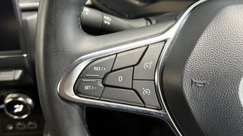 Renault Captur TECHNO E-TECH