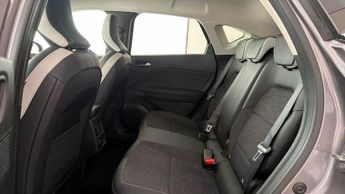 Renault Captur TECHNO E-TECH