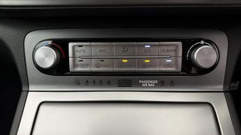 Hyundai KONA PREMIUM