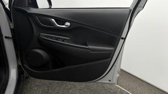 Hyundai KONA PREMIUM