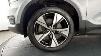 Volvo XC40 P8 R-DESIGN AWD