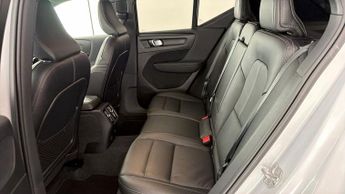Volvo XC40 P8 R-DESIGN AWD