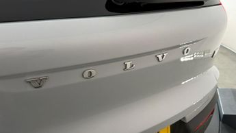 Volvo XC40 P8 R-DESIGN AWD