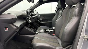 Peugeot E-2008 GT