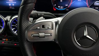 Mercedes-Benz EQA EQA 300 4MATIC AMG LINE PREMIUM
