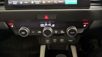 Honda Jazz I-MMD EX