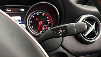 Mercedes-Benz GLA GLA 180 AMG LINE EDITION