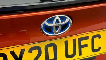 Toyota C-HR ORANGE EDITION