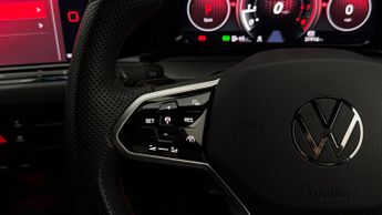 Volkswagen Golf GTI TSI DSG