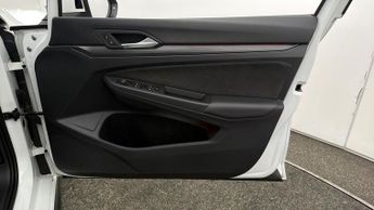 Volkswagen Golf GTI TSI DSG