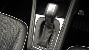 Renault Captur TECHNO E-TECH