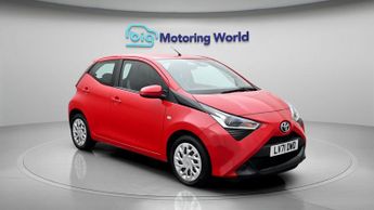 Toyota AYGO VVT-I X-PLAY X-SHIFT TSS