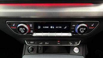 Audi Q5 TFSI E S LINE QUATTRO