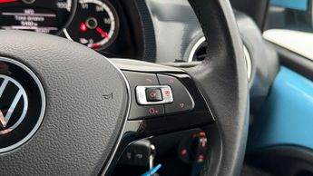 Volkswagen e-up! E-UP
