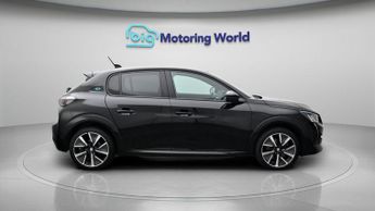 Peugeot E-208 GT