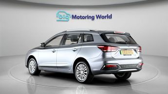 MG MG5 EXCLUSIVE