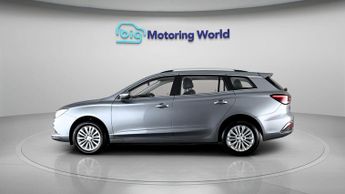 MG MG5 EXCLUSIVE