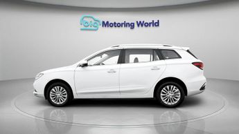MG MG5 EXCLUSIVE