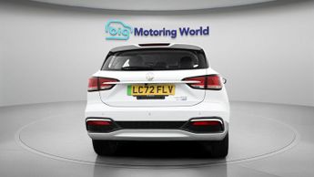 MG MG5 EXCLUSIVE