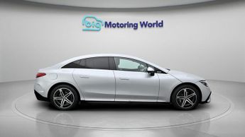 Mercedes-Benz EQE EQE 300 AMG LINE