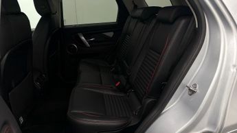 Land Rover Discovery Sport R-DYNAMIC SE