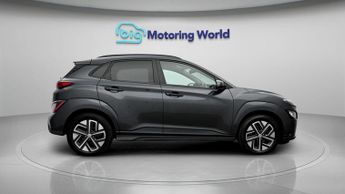 Hyundai KONA PREMIUM