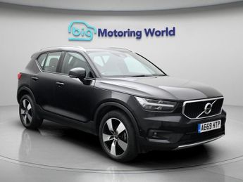 Volvo XC40 D3 MOMENTUM PRO