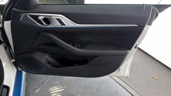 BMW i4 EDRIVE40 SPORT