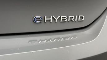 Volkswagen Golf STYLE TSI DSG