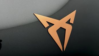CUPRA Born V1