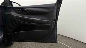 Hyundai BAYON T-GDI SE CONNECT DCT
