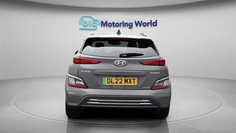 Hyundai KONA PREMIUM