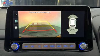 Hyundai KONA PREMIUM
