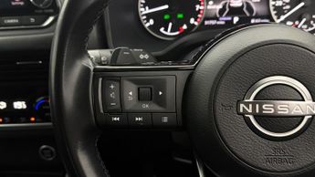 Nissan Qashqai DIG-T ACENTA PREMIUM DCT