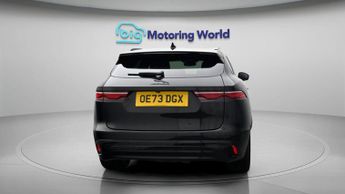Jaguar F-PACE R-DYNAMIC HSE BLACK