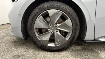 CUPRA Born V1