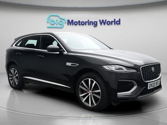 Jaguar F-Pace R-DYNAMIC SE