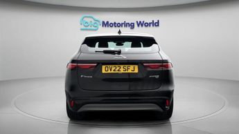 Jaguar F-PACE R-DYNAMIC SE