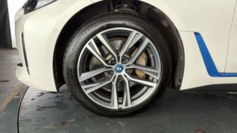 BMW i4 EDRIVE40 SPORT