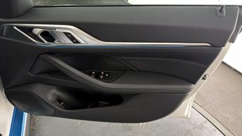 BMW i4 EDRIVE40 SPORT