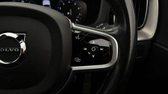 Volvo XC60 B6 R-DESIGN AWD