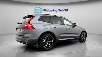 Volvo XC60 B6 R-DESIGN AWD