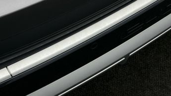 Audi Q4 e-tron S LINE