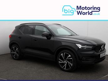 Volvo XC40 B4 R-DESIGN PRO